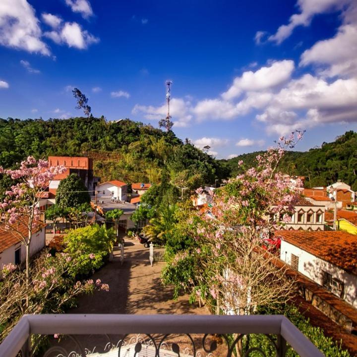 Hotel Montenegro Guaramiranga Exterior foto